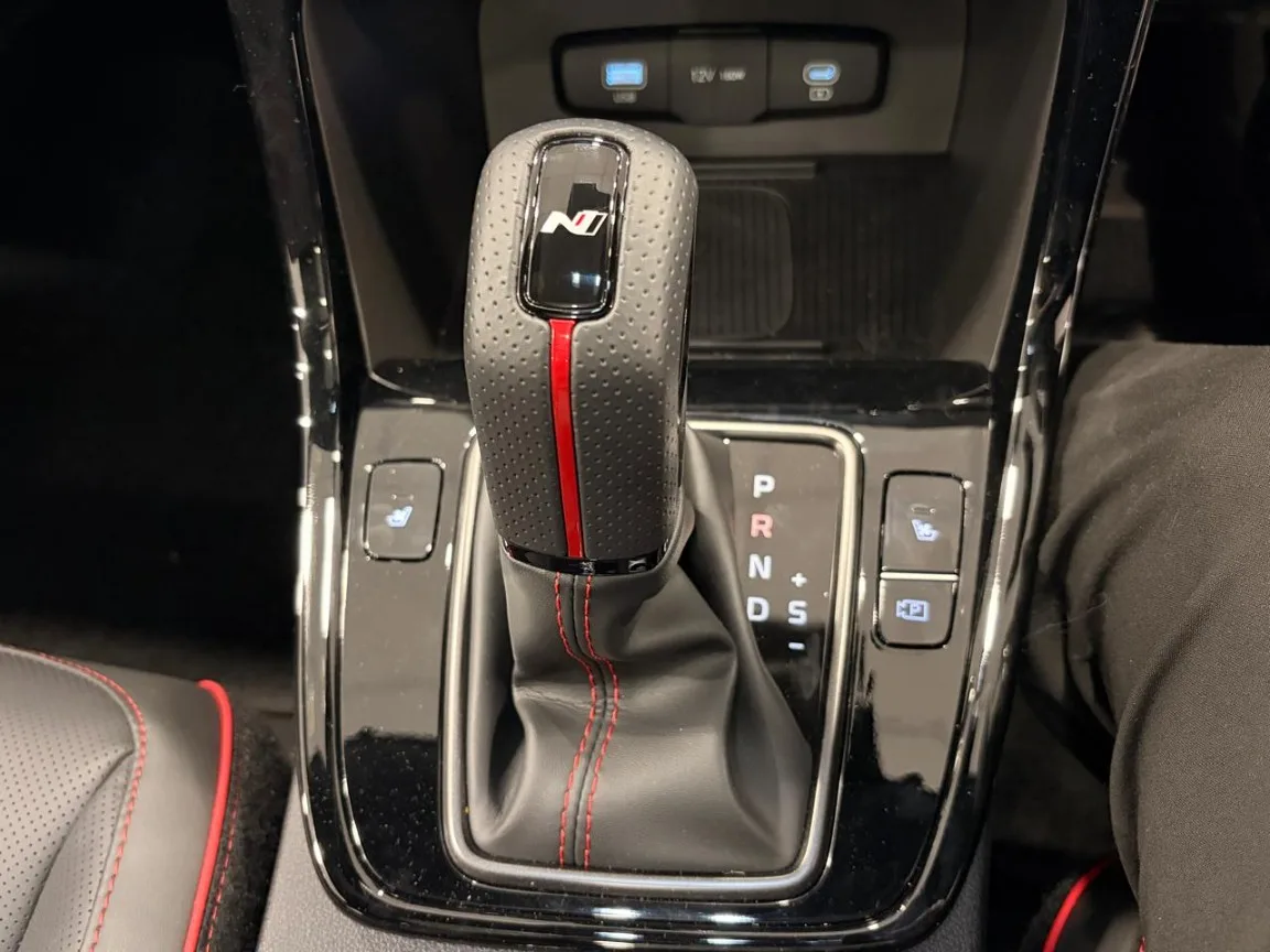 2026 Hyundai CRETA CRETA 1.5 TGDI NLINE DCT 2 TONE MY26 thumbnail 22
