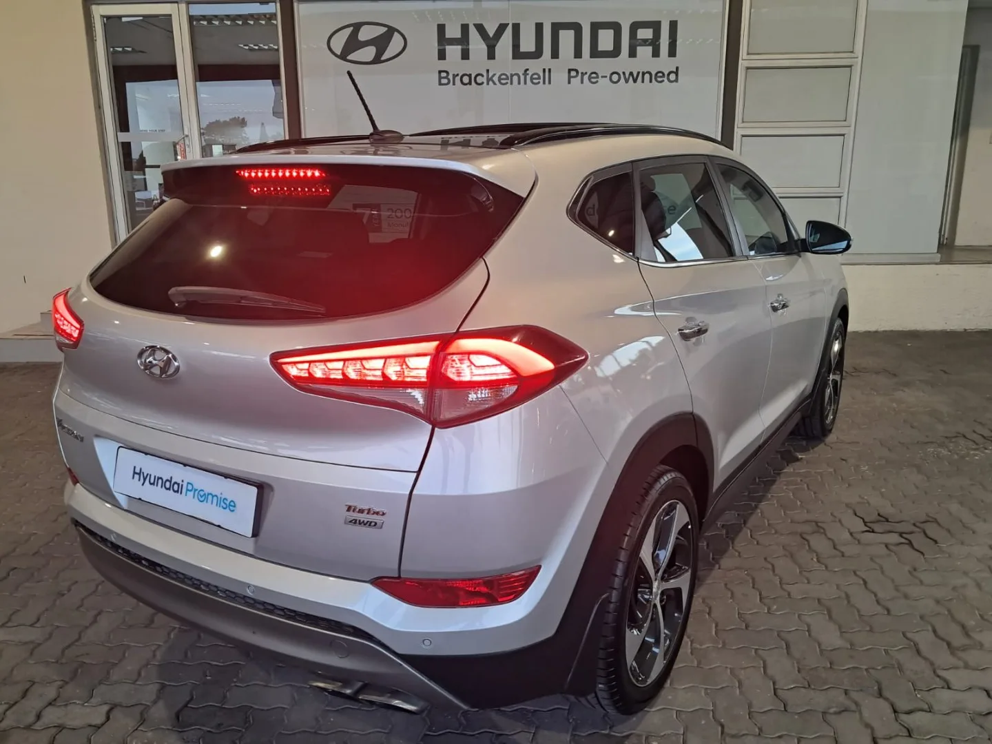 2016 Hyundai TUCSON Tucson 1.6 Tgdi Elite Dct Awd thumbnail 3