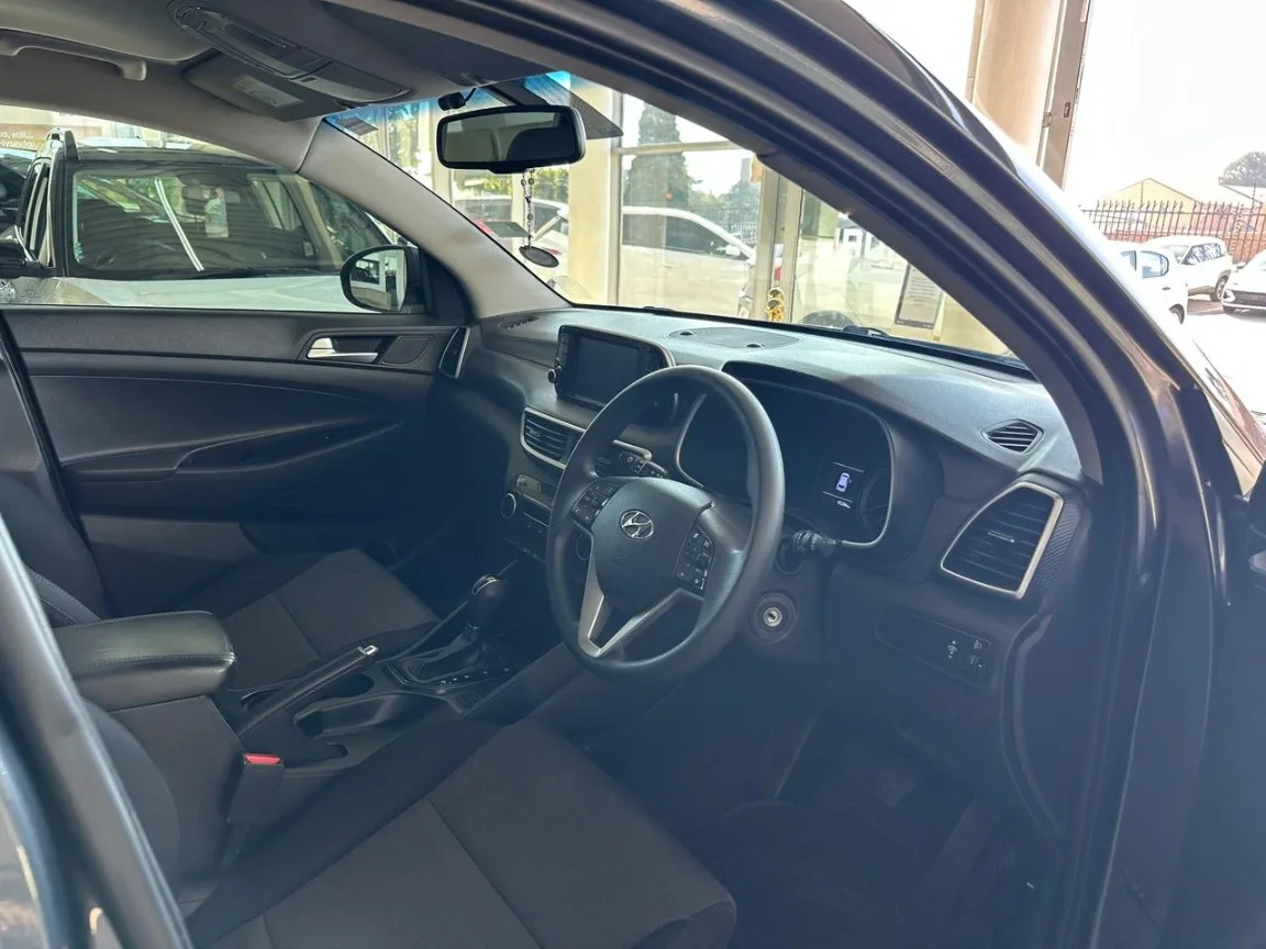 2020 Hyundai TUCSON TUCSON 2.0 PREMIUM A/T MY18 thumbnail 4